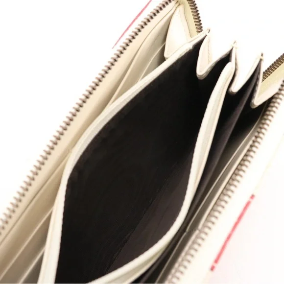 GUCCI GG Marmont Trompe-l'œil Clutch /Wristlet in Off-White Leather - Picture 7 of 9